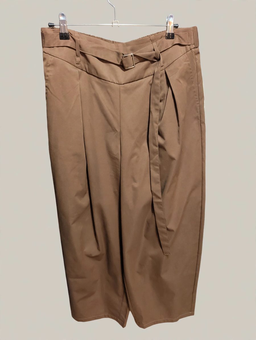 Brown paper-bag waist belted trousers