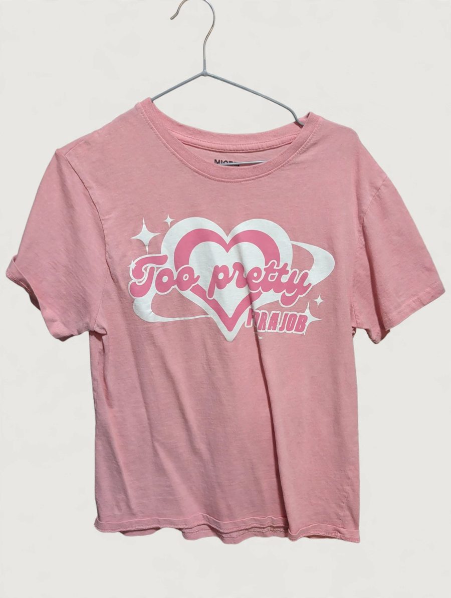 Pink 'Too Pretty For A Job' graphic tee