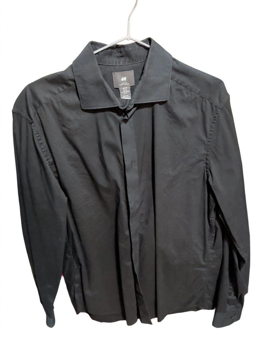 Black H&M slim fit long-sleeve button-down
